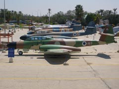 Gloster Meteor NF.13 157