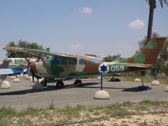 Cessna U206D Choheet 059